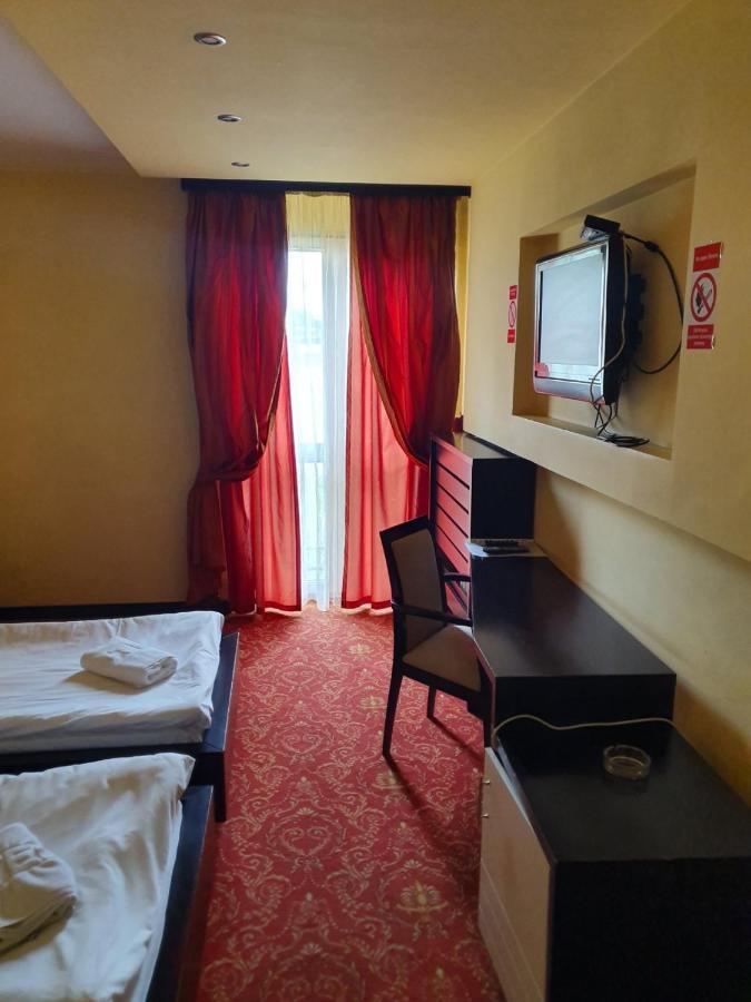 Hotel Sajam Νόβι Σαντ Εξωτερικό φωτογραφία